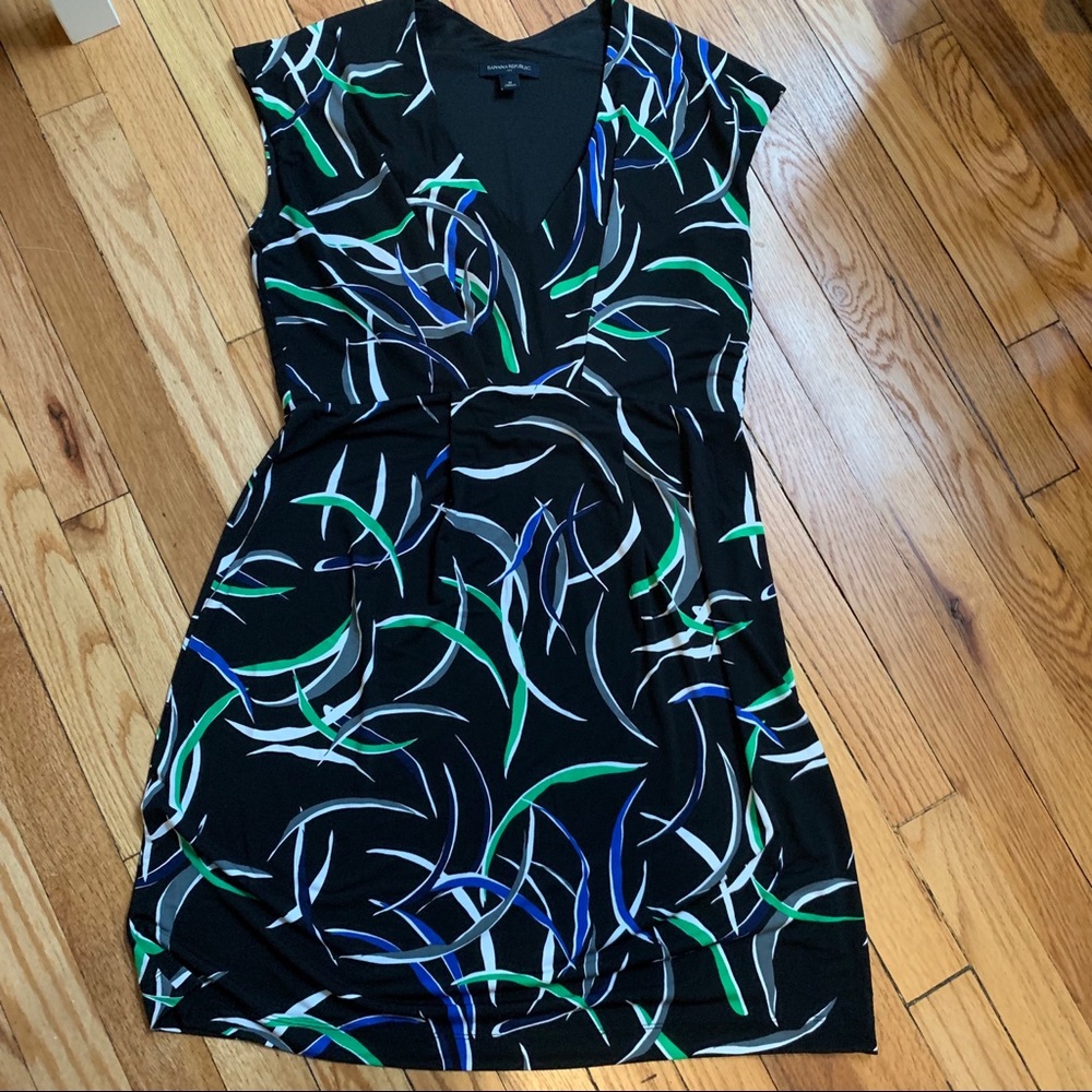 💫 💎2/$25 Banana Republic Print Dress - Black